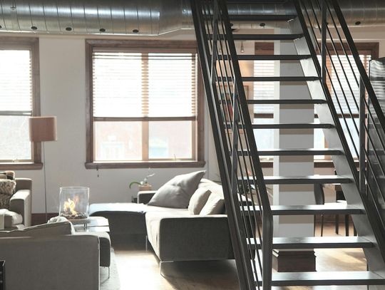 Jak sprzedać mieszkanie w Warszawie z pomocą agencji nieruchomości?