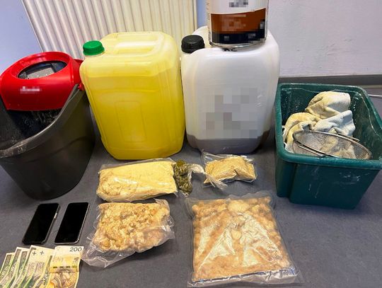 Kryminalni z Białołęki przechwycili ponad 3 kilogramy narkotyków