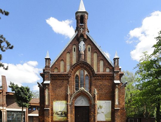 Parking przy kościele na Płudach w fatalnym stanie Parking przy kościele na Płudach w fatalnym stanie