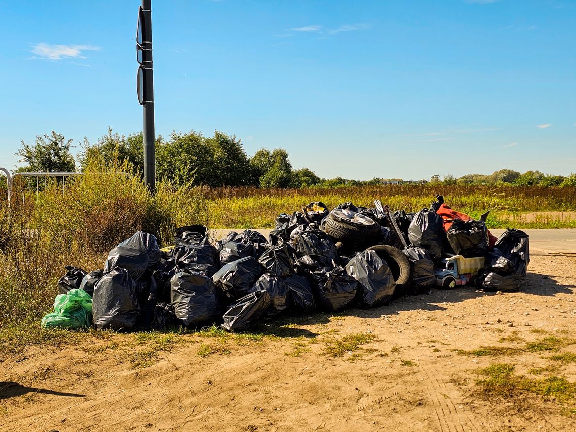 Białołęka posprzątana! Mieszkańcy ruszyli na eko-misję