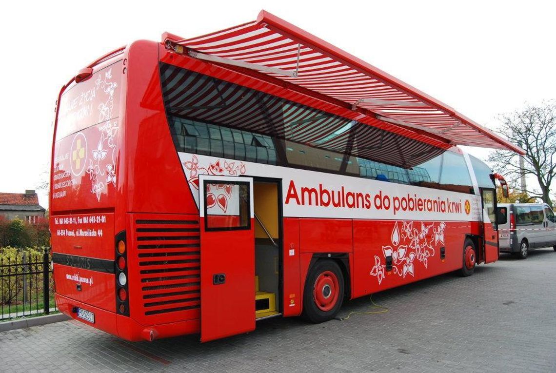 Krwiobus znów przy Galerii Północnej. 5 września będzie można oddać krew Krwiobus znów przy Galerii Północnej. 5 września będzie można oddać krew