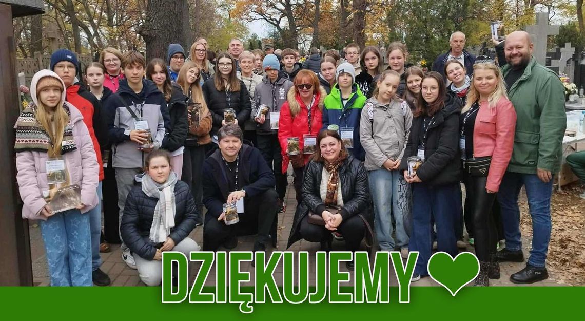 Kwesta na Cmentarzu Tarchomińskim. Ponad 28 tysięcy złotych na ratowanie zabytkowych nagrobków Kwesta na Cmentarzu Tarchomińskim. Ponad 28 tysięcy złotych na ratowanie zabytkowych nagrobków