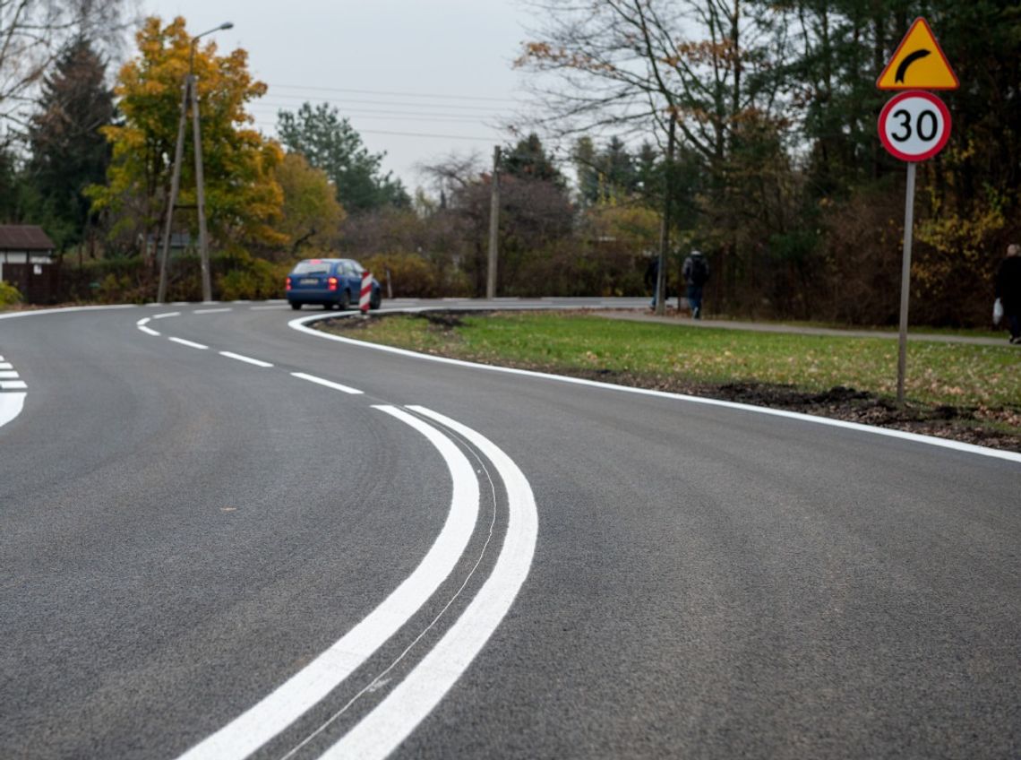 Radna apeluje o budowę chodnika na ul. Cieślewskich. „Mieszkańcy codziennie ryzykują zdrowie” Radna apeluje o budowę chodnika na ul. Cieślewskich. „Mieszkańcy codziennie ryzykują zdrowie”