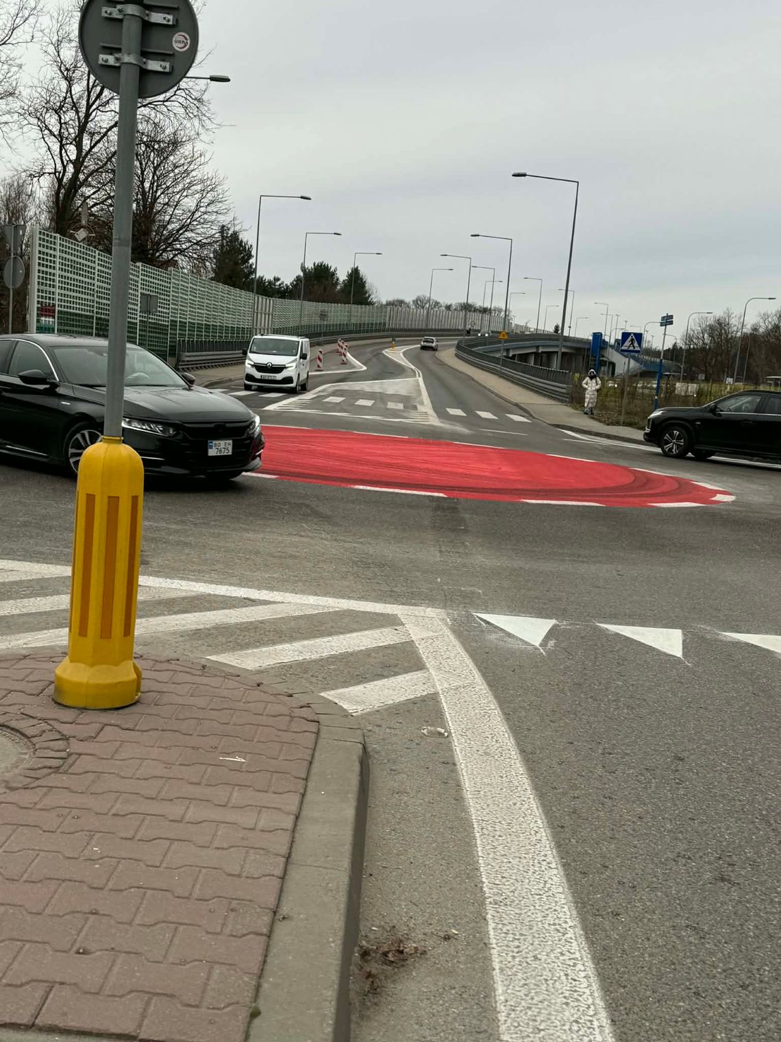 Rondo na ruchliwym skrzyżowaniu – poprawa bezpieczeństwa na Bohaterów