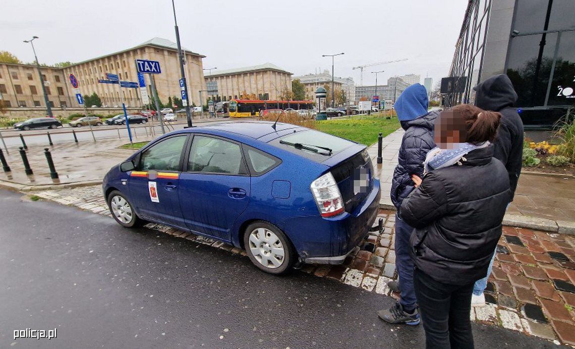 Taksówkarz wspomagał się... "białą kawą".